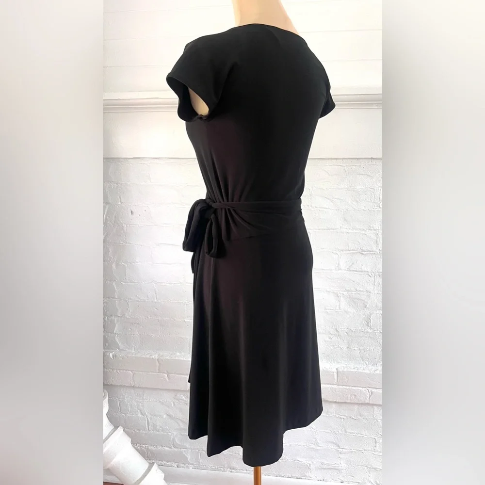 Norma Kamali Wrap Dress Cap Sleeve Sweetheart Neckline Knee Length Size M US 6 - Picture 8 of 12